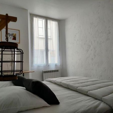 Appartement Au Coeur Du Village Sisteron Eksteriør bilde