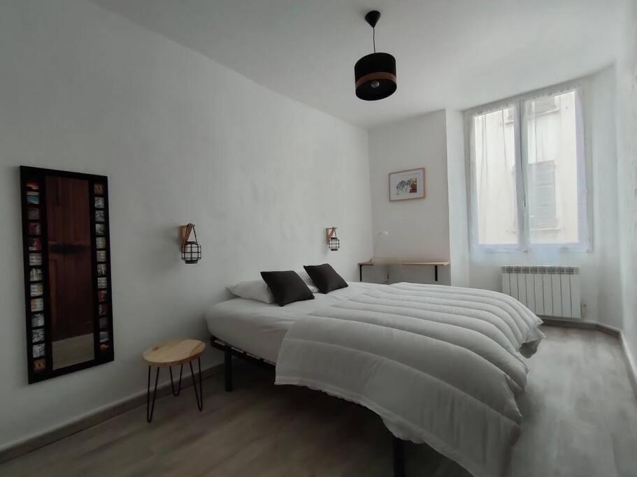 Appartement Au Coeur Du Village Sisteron Eksteriør bilde